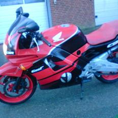 Honda CBR600 F2 PC25