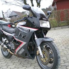 Yamaha fz 750 SOLGT