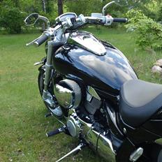 Suzuki M1800