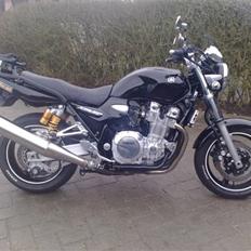 Yamaha XJR 1300