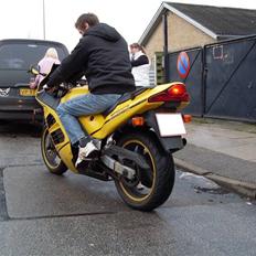 Suzuki RF 600R SOLGT!!!!!