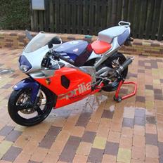 Aprilia 125 RS *DØD ved kølle*