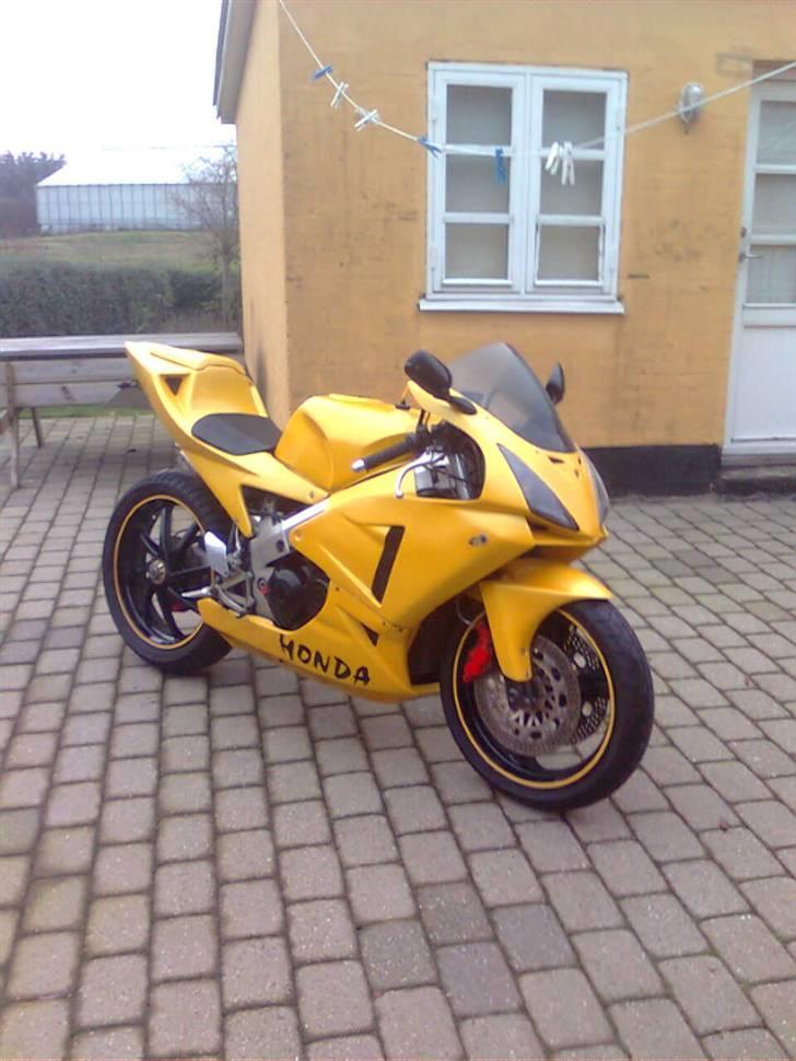 Honda vfr 400 r billede 1