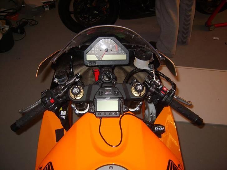 Honda CBR 1000 RR *SOLGT 2014* - Rigged som Baneged, med AIM laptimer, god laptimer som varmt kan anbefales. billede 14