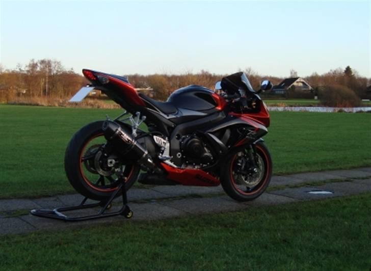 Suzuki GSX-R 750 K8 billede 13