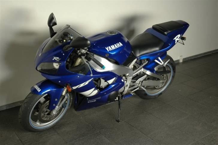 Yamaha yzf r1 billede 1