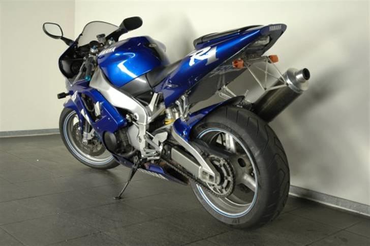 Yamaha yzf r1 billede 2