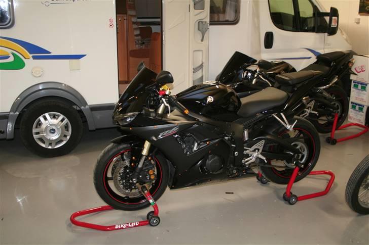 Yamaha R6 billede 11