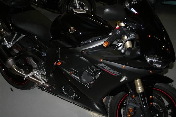 Yamaha R6 billede 16