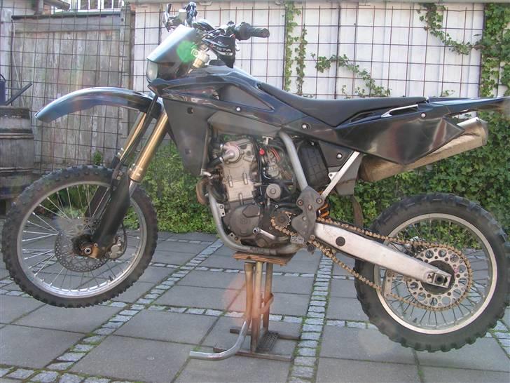 Husqvarna TE 450 billede 1