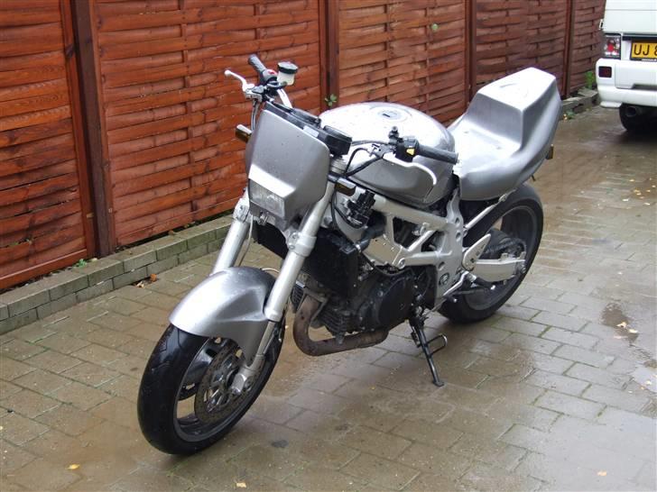 Suzuki TL 1000s StreetFighter billede 1