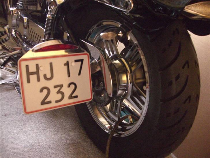Regal Raptor Spyder - har lige fået lavet custom made nummerplade-holder til sidemontering... har selv lavet den og den passer perfekt til min spyder.. syntes resultatet er blevet meget godt..!! og det ser super cool ud..!! billede 5