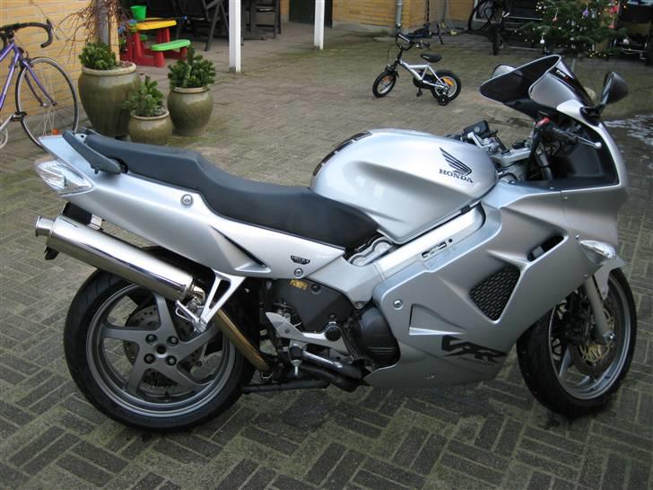 Honda vfr 800 f billede 1