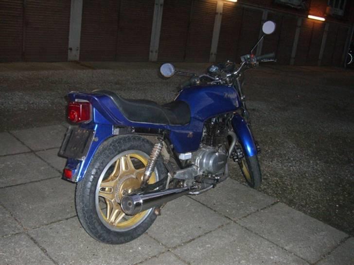 Honda CB 400N Euro*solgt* billede 3