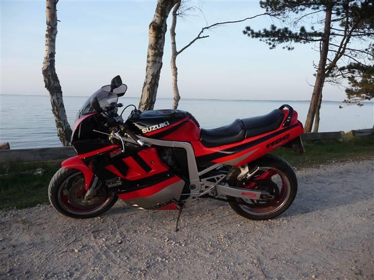 Suzuki gsxr 1100 billede 1