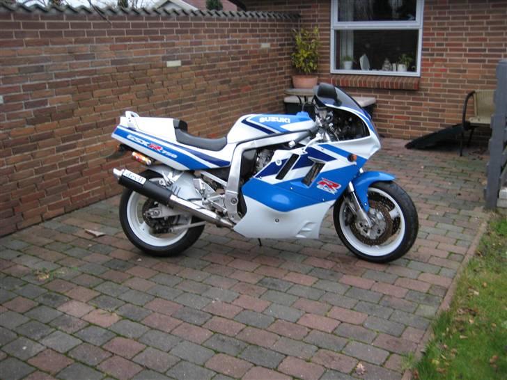 Suzuki Gsxr 750 SOLGT billede 3