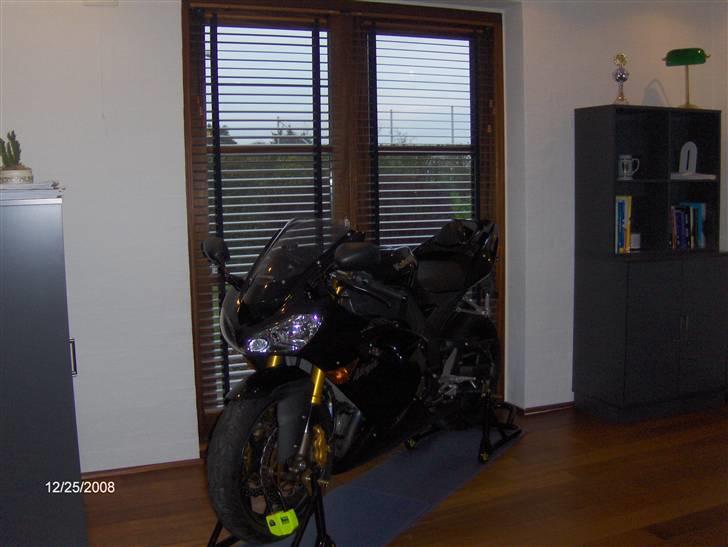 Kawasaki ZX10r billede 1