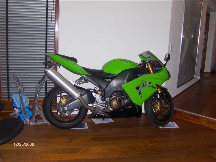 Kawasaki ZX10r billede 8
