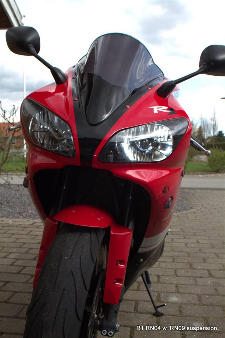 Yamaha YZF-R1 (Solgt) - Så er den klar til endnu en sæson. billede 1