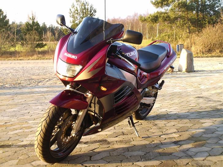 Suzuki RF 900 R ( Solgt ) billede 1