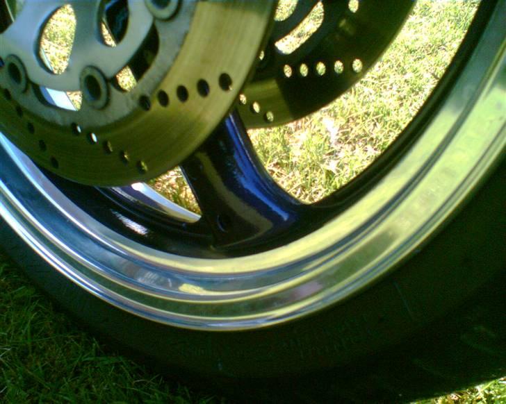 Suzuki RF 600 R billede 7