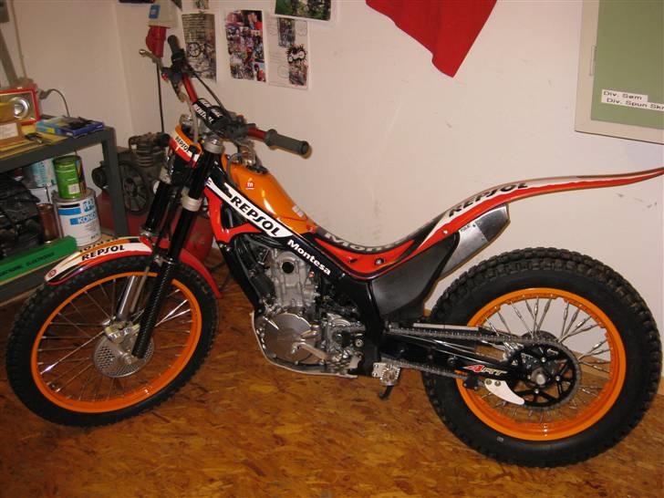 Honda  Repsol 4RT Trial - Repsol 09´ kørt max 10 timer billede 1