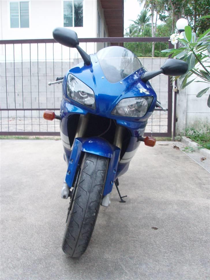Yamaha R1 billede 7