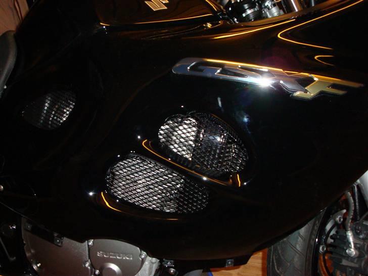 Suzuki GSX750F "Solgt" - Næsten færdig billede 6