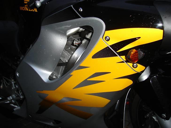 Honda cbr 600 F4(solgt) billede 4