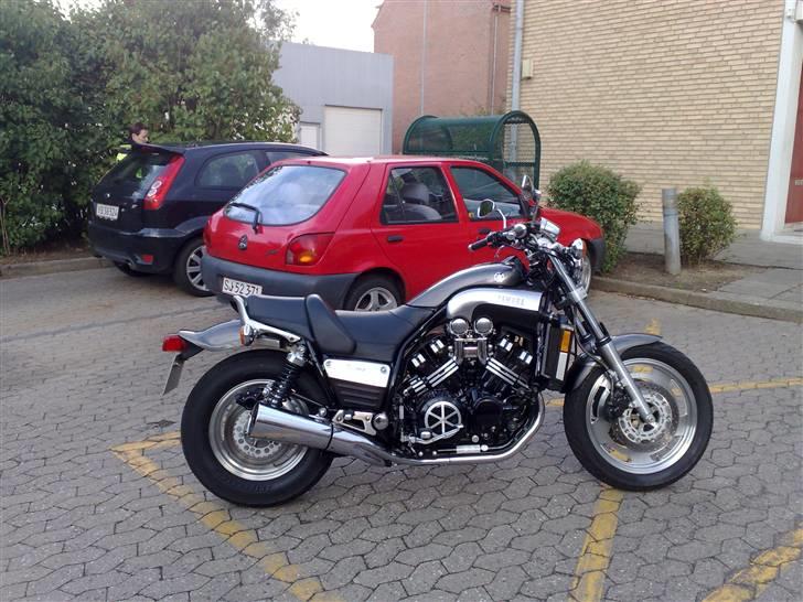 Yamaha v max billede 2