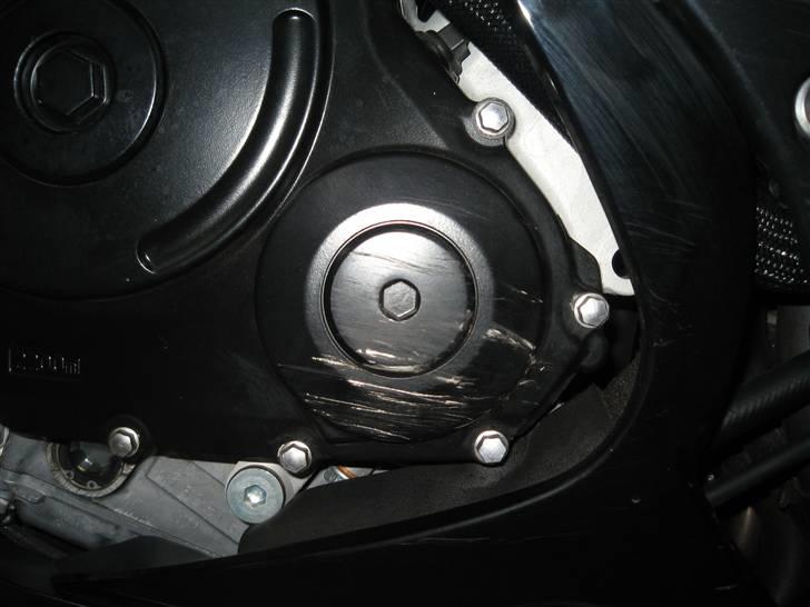 Suzuki GSX R 600 K7 "SOLGT" billede 15