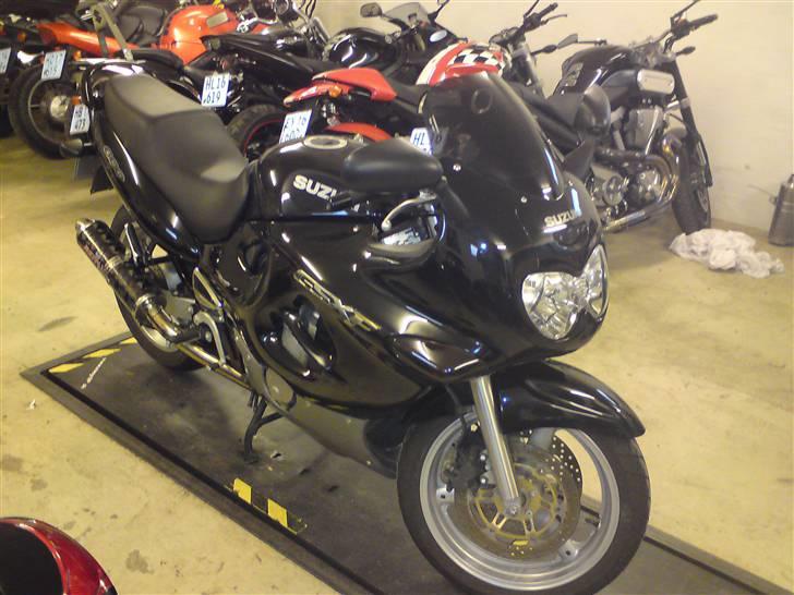 Suzuki GSX 600 F  "SOLGT" billede 7