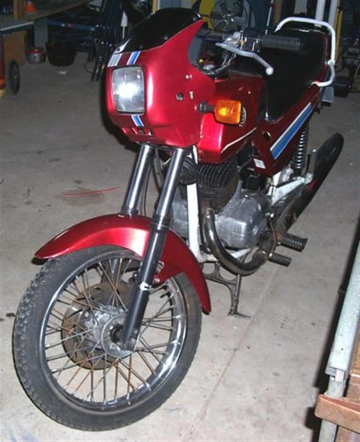 CZ 180 (CZensuella) (SOLGT) billede 3