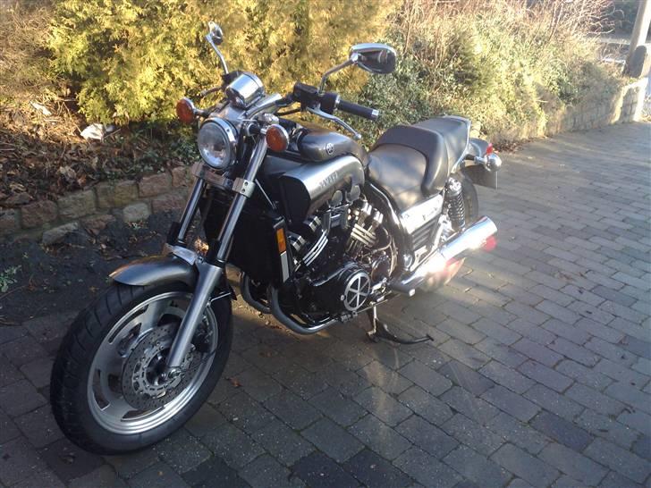 Yamaha v max billede 3