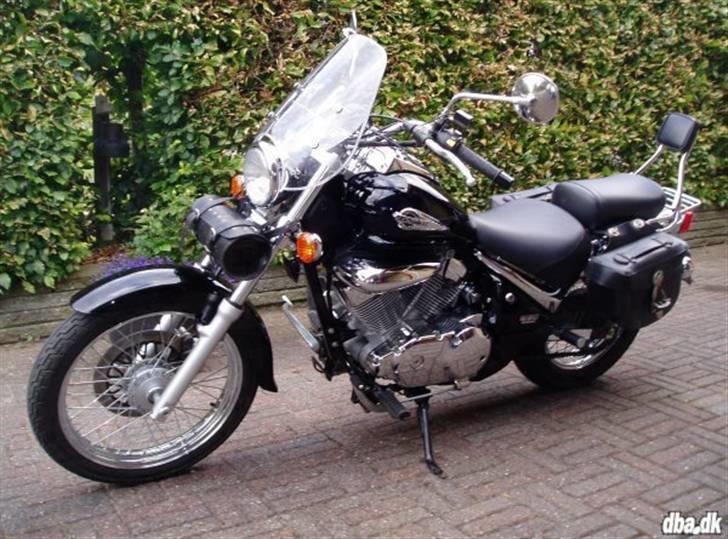 Suzuki 250 Intruder - Suzuki Intruder 250 billede 1