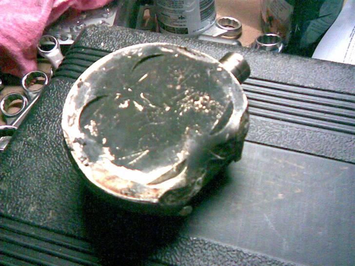 Yamaha XT 350 - hov der røj det drevne olie pumpe hjul billede 7