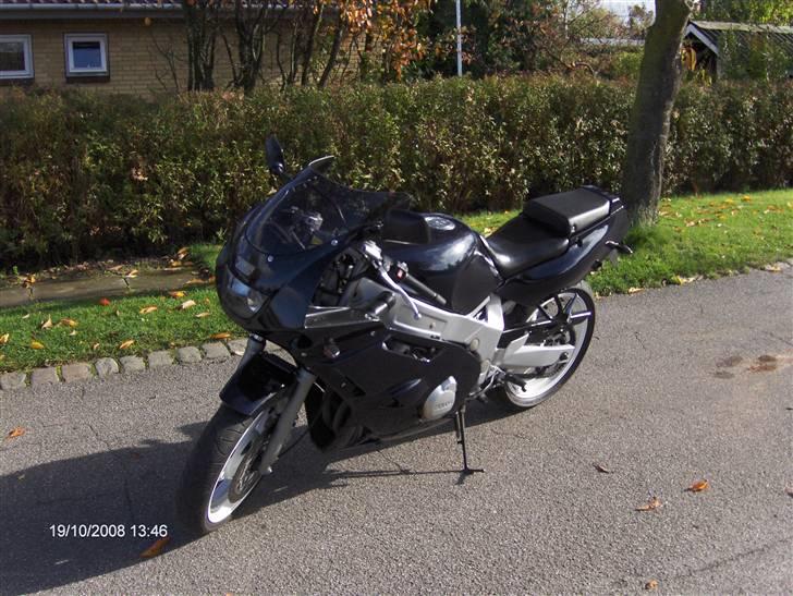 Yamaha fzr 600 billede 1