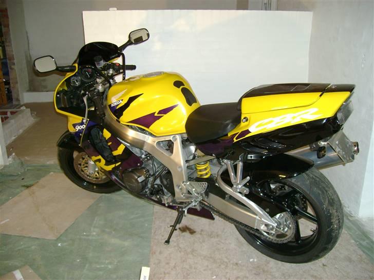 Honda CBR900RR Fireblade billede 2