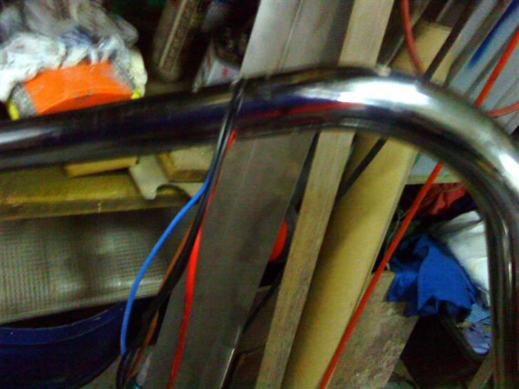 Honda CB 500/550 Custom SOLGT - Ledninger trukket til lys og horn i styret sikke et arbejde og få 5 ledninger igennem billede 13