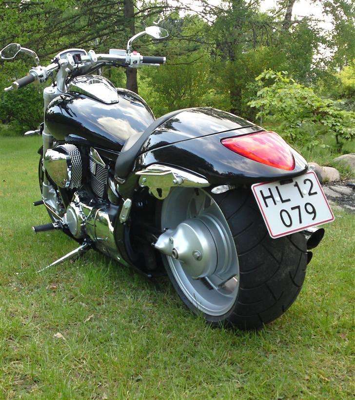 Suzuki M1800 - SOLGT billede 1