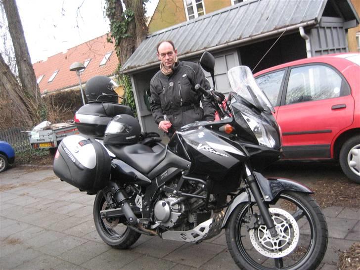 Suzuki Dl 650 - Den stolte ejer af sin første rigtige mc billede 3