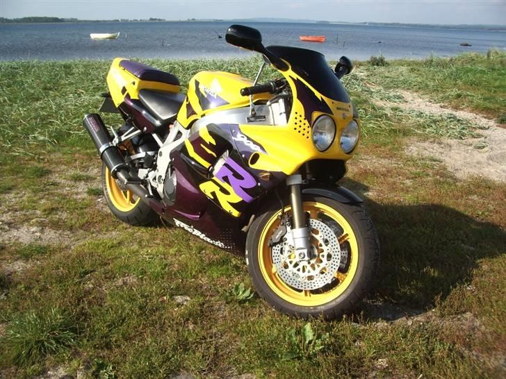 Honda cbr 900 RR  SOLGT billede 2