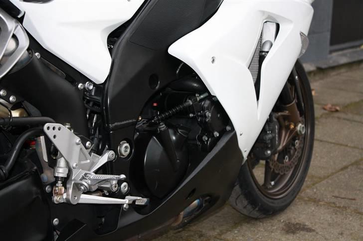 Kawasaki ZX10R Pearl White *SOLGT* - White Powa!!! billede 11