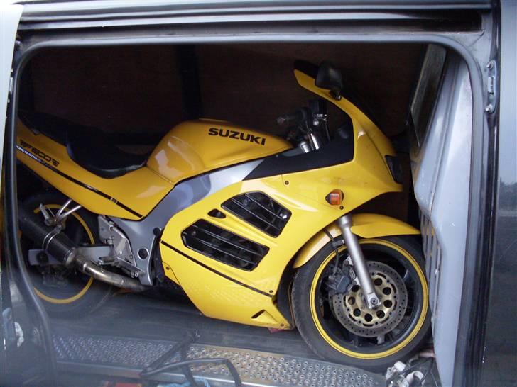 Suzuki RF 600R SOLGT!!!!! billede 1