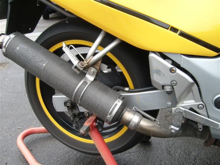 Suzuki RF 600R SOLGT!!!!! billede 4