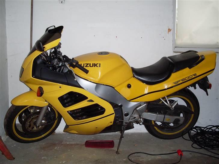 Suzuki RF 600R SOLGT!!!!! billede 10