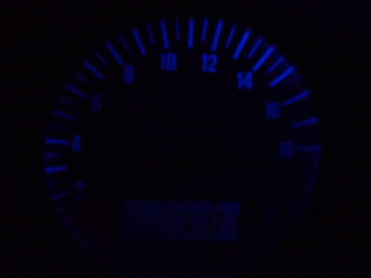 Yamaha yzf-R6 - blåt i stedet for gult  billede 9