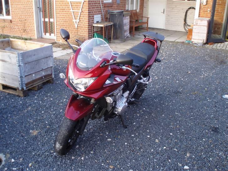 Suzuki GSF 650 Bandit ( Smadret ) billede 2
