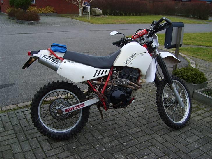 Yamaha TT 350 - nye laser potte og stafferinger billede 3