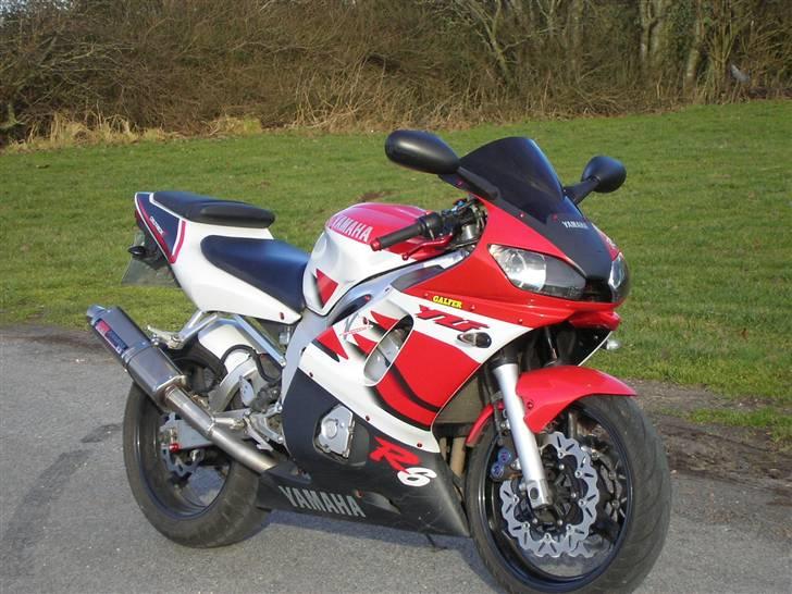 Yamaha yzf r6  SOLGT/totalskadet billede 9